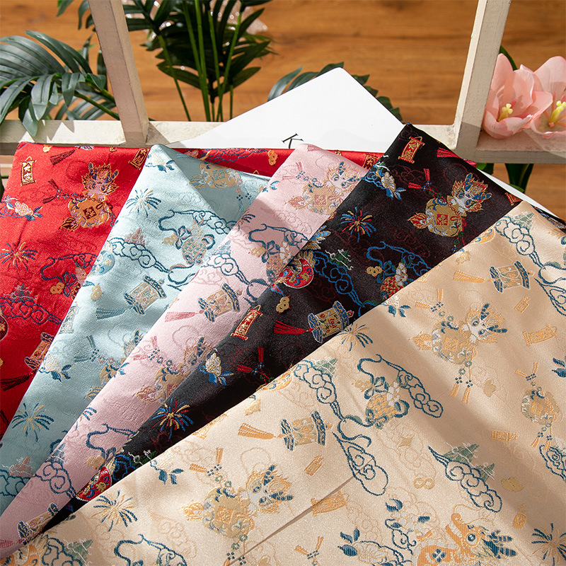 龙年特别款织锦缎提花新中式女装布料复古儿童新年服汉服布料旗袍