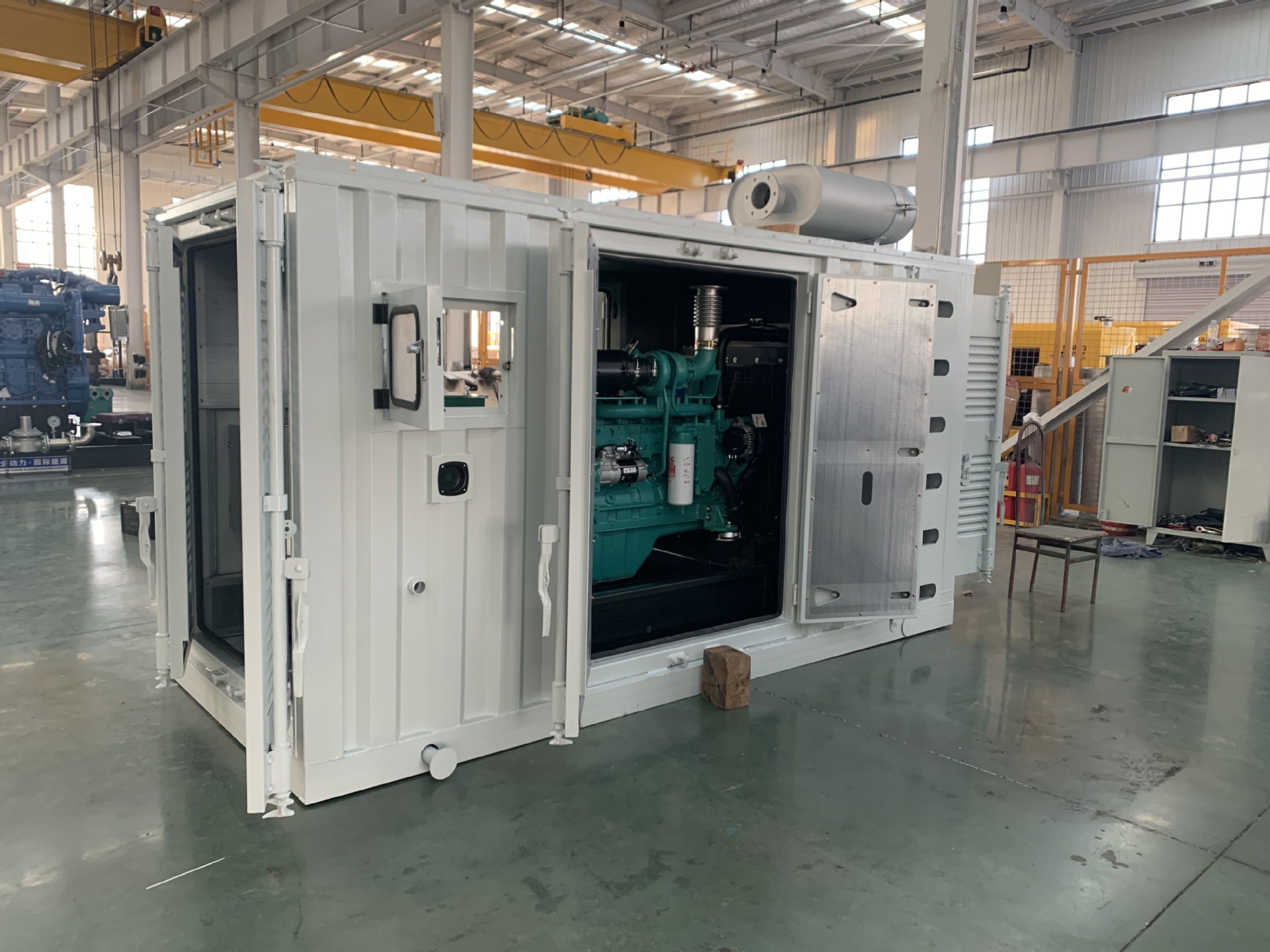 潍柴集装箱式发电机组200千瓦 wp10d288e350柴油发电机组