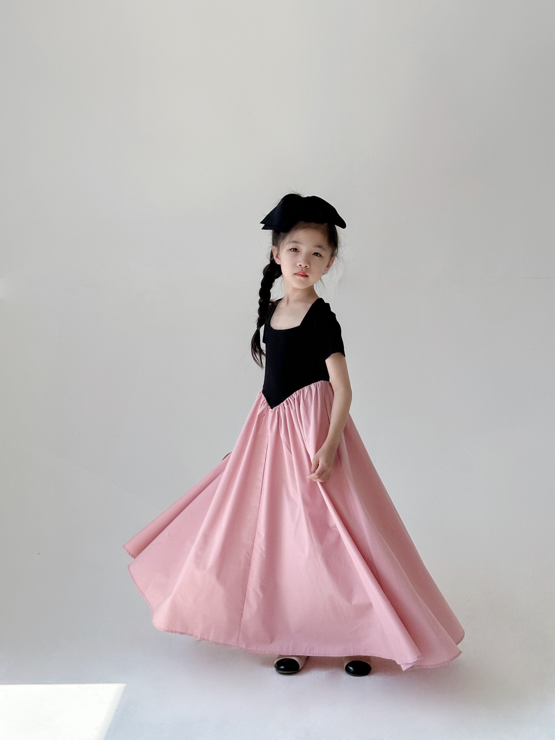 2024春夏新款女童黑色粉色拼接长款公主连衣裙-阿里巴巴