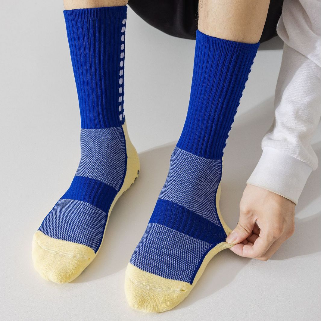 Thickened Mid-Calf Socks Non-Slip Running Sports Socks Sweat-Absorbent Deodorant Dispensing Fitness Special Autumn and Winter Men's Socks in Stock
