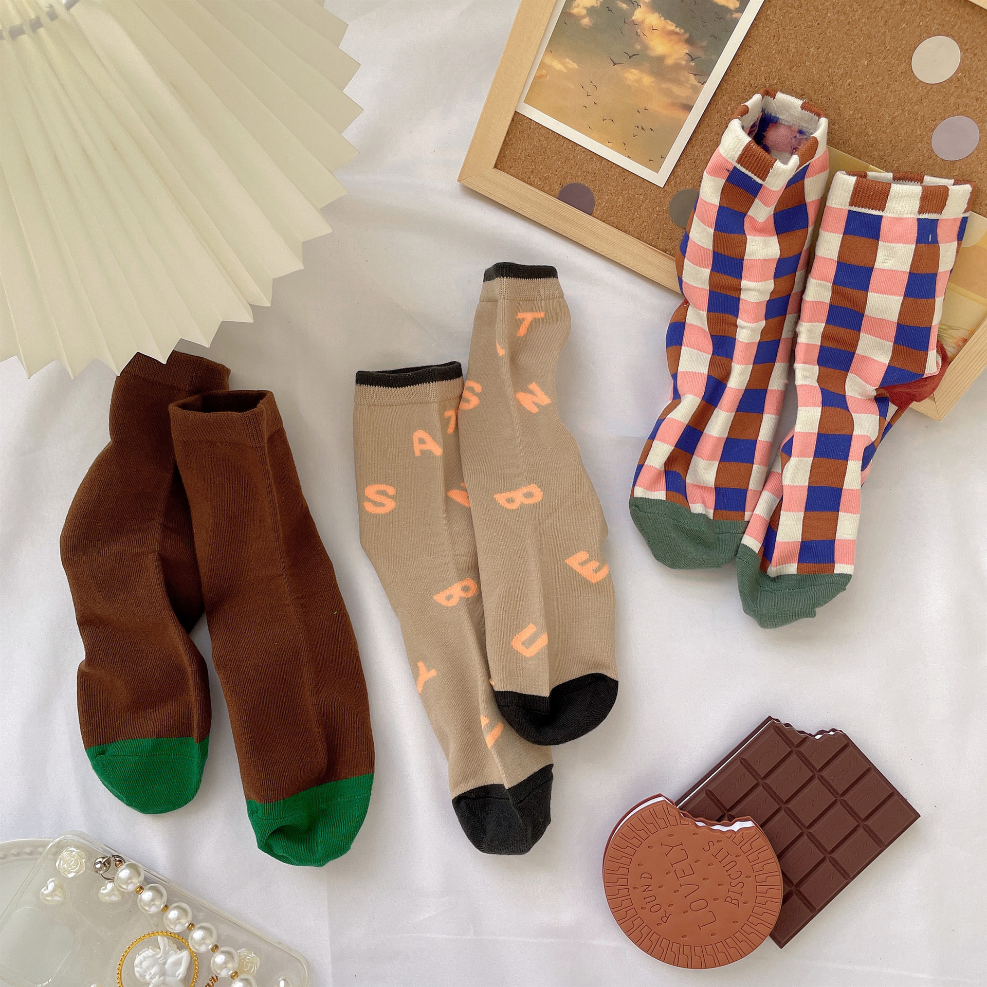 创意新款格子袜子女中筒袜欧美ins苏格兰风情百搭学生袜秋冬短袜
