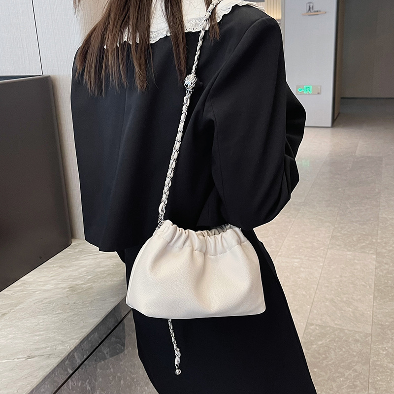 Fashionable Simple Popular Bag Women's New High-Grade Solid Color Niche Shoulder Bag All-Match Chain Crossbody Bucket Bag