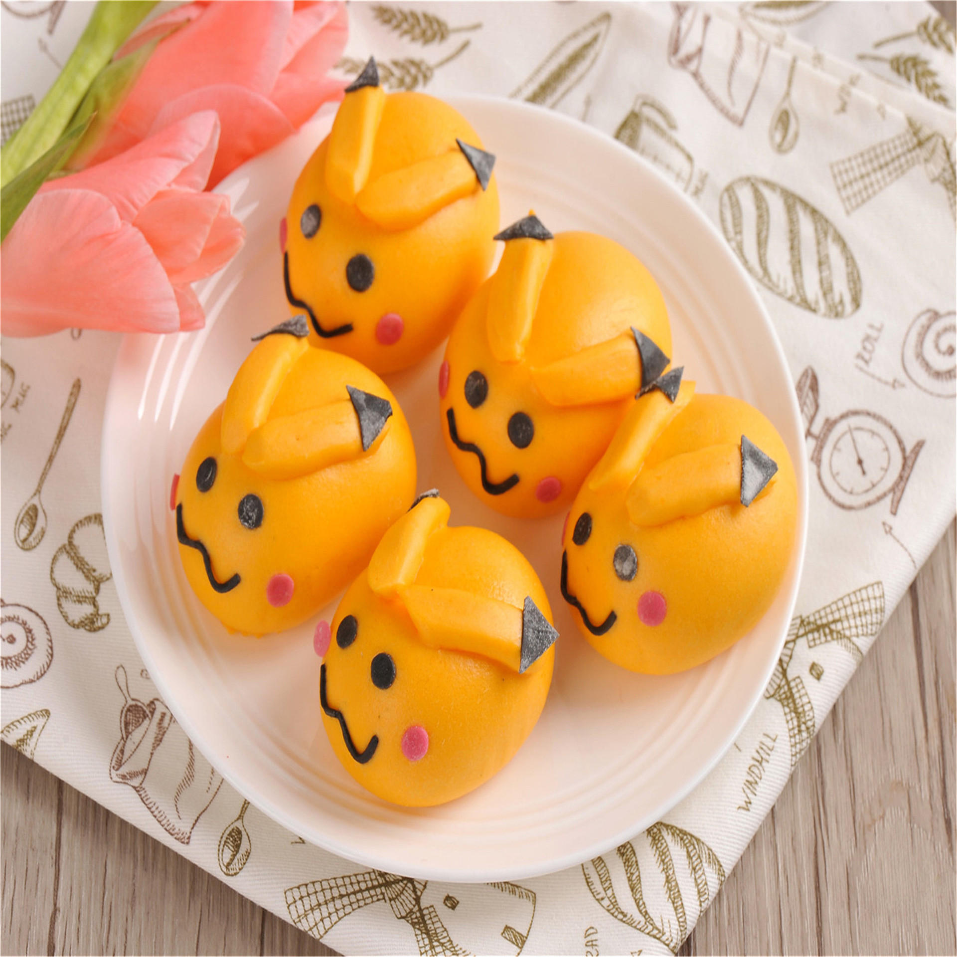 卡通绿豆沙馅皮卡丘包厂家直供速冻面食加热即食