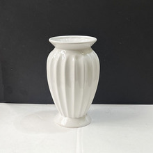 白色陶瓷鱼尾花瓶家居客厅摆件手工花串珠装饰花瓶