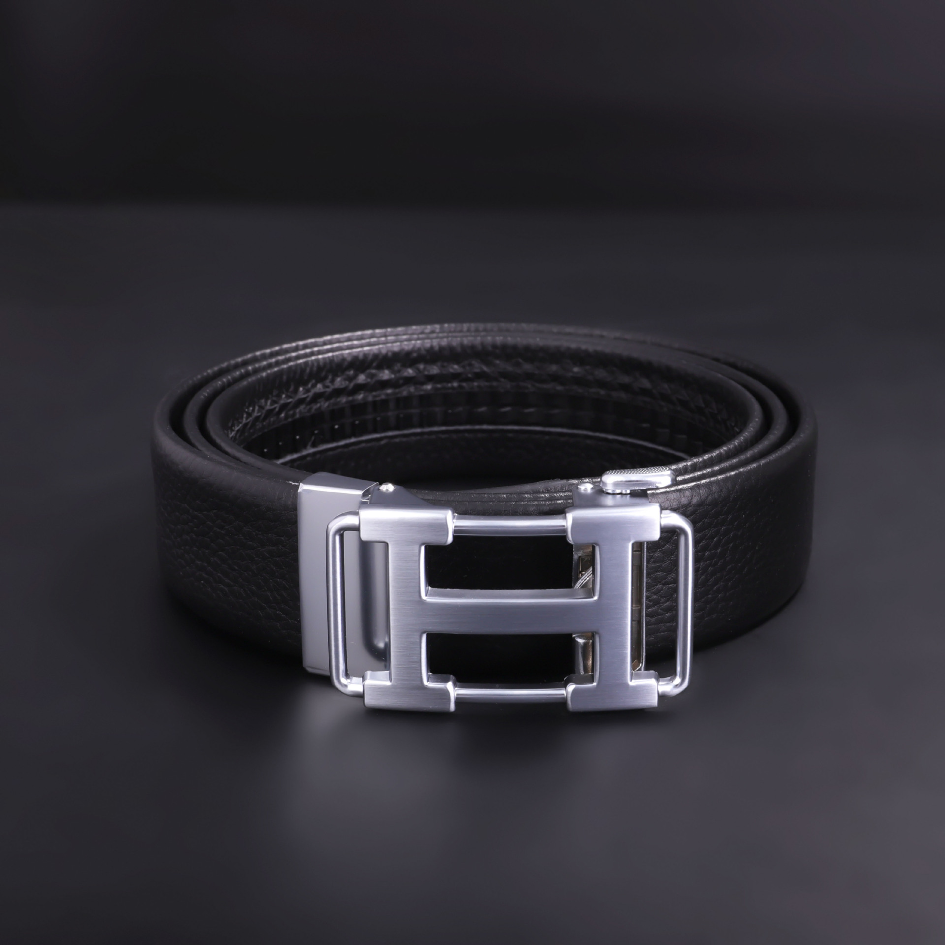 2021新款皮带男士真皮自动扣纯牛皮腰带潮流商务正装皮带厂家批发