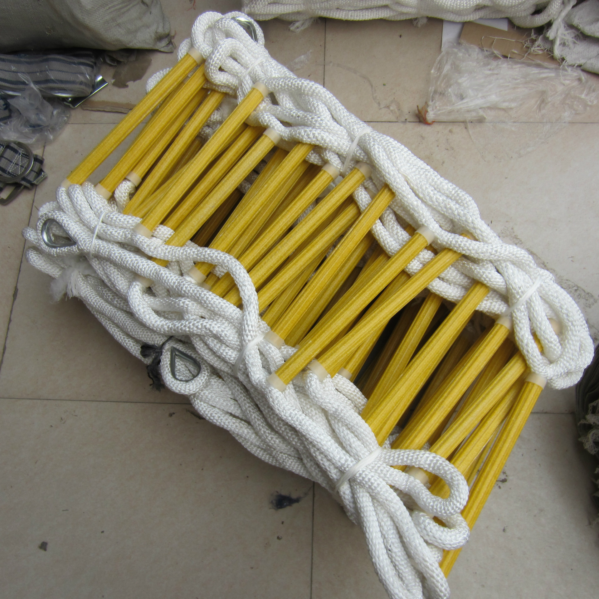 供应救生软梯 救生棍梯 逃生绳梯 消防逃生软梯 船用软梯