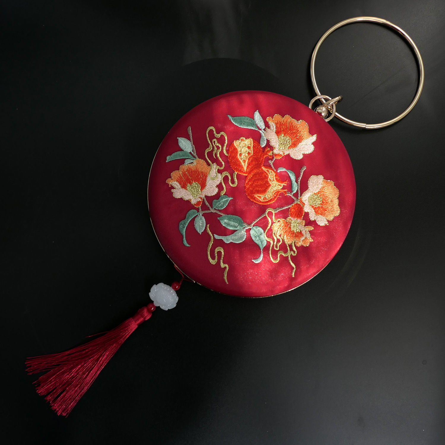 红色搭配汉服旗袍口金包国风石榴花刺绣花包新娘包汉服旗袍配饰