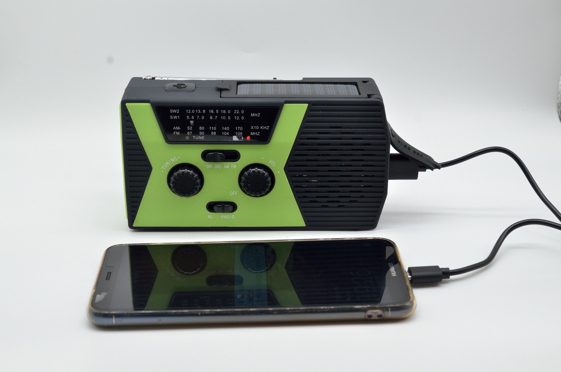 应急收音机 便携式太阳能手摇充电收音机 应急天气预报收音机