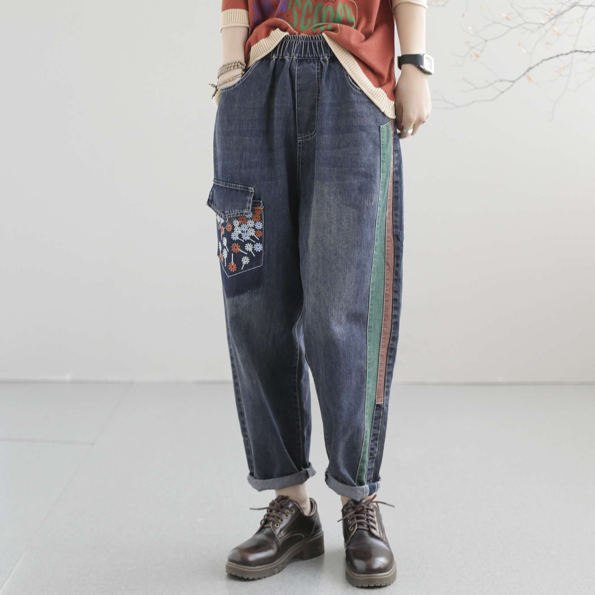 牛仔裤女秋季新款裤子休闲宽松复古拼接刺绣蓝色女装哈伦裤x2983