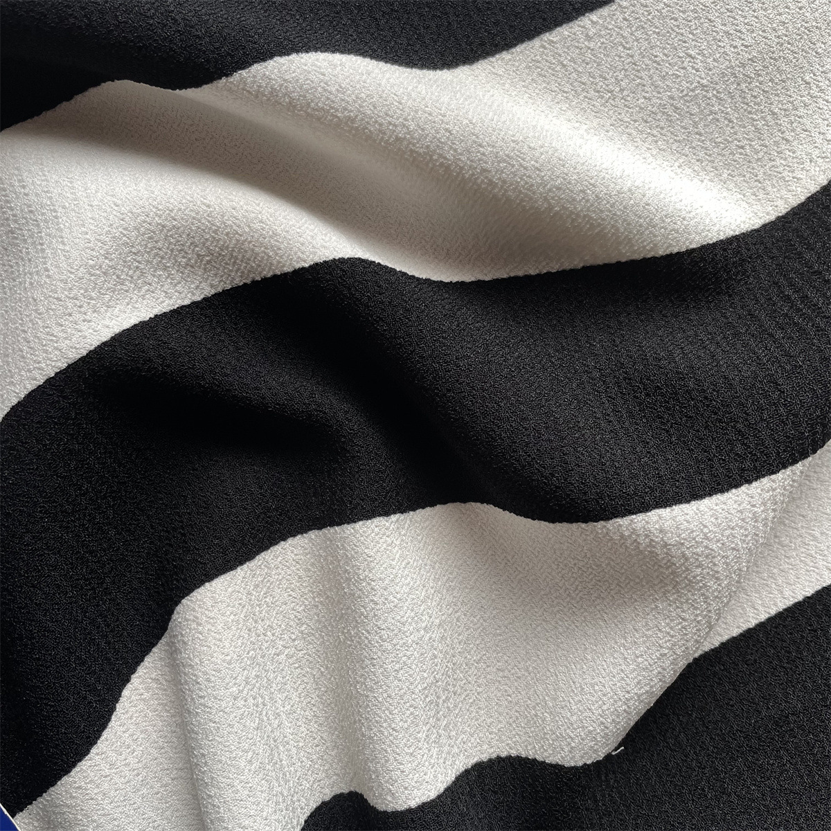 厂家直销 复合丝人字麻 时尚女装面料 长短裙休闲服面料