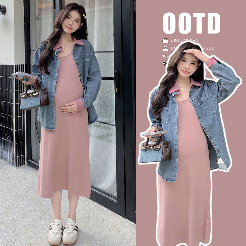 孕妇装连衣裙秋季新款设计感时尚牛仔外套针织背心裙子女两件套装