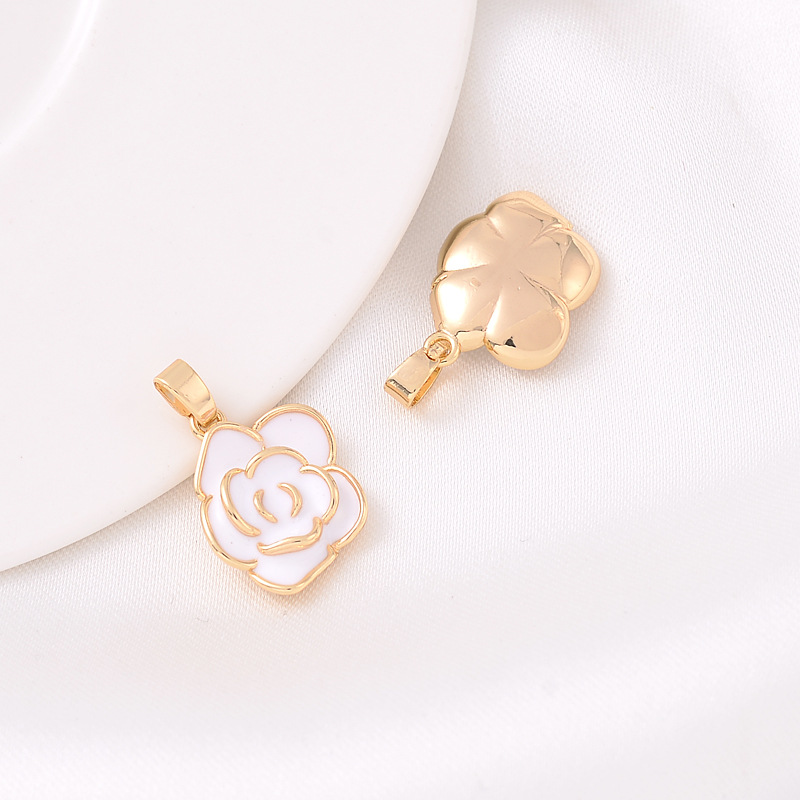 18K Gold-Plated Color Retention Camellia Pendant Freshwater Pearl Necklace Chain Bracelet Sweater Chain Pendant DIY Ornament Accessories