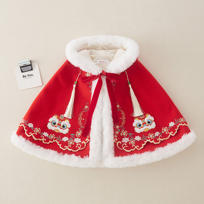 女童龙宝宝新款加绒斗篷披风连帽小童国潮新年红色包裹被外出服-阿里