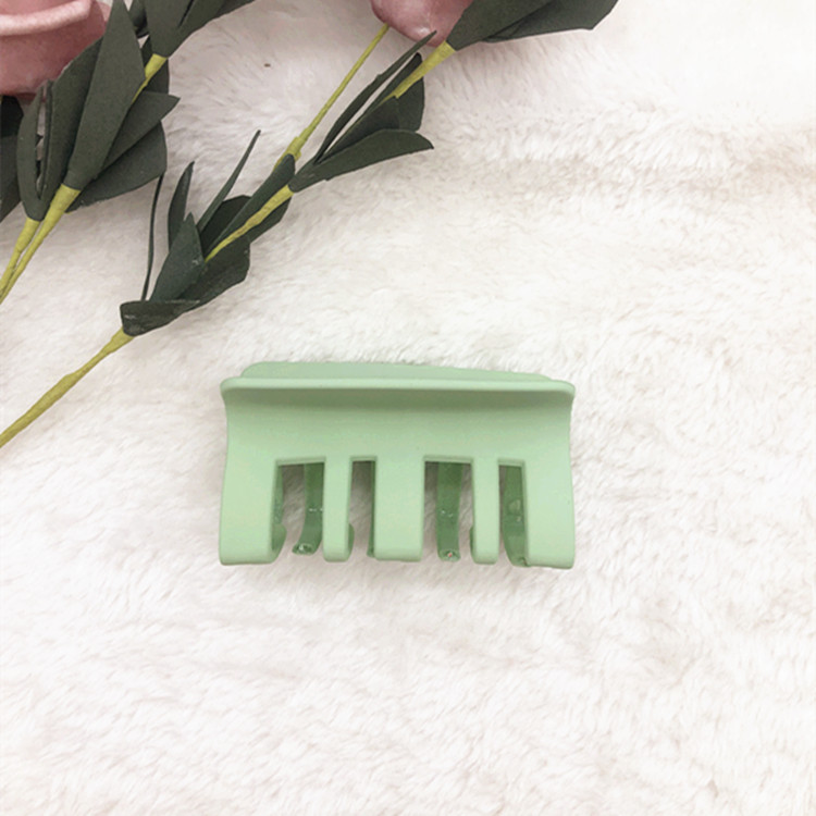 2022 Popular Manufacturers 9cm Size Foot Rubber Paint Bracket Simple Internet Hot Temperament Bracket Clip Hair Clip for Bath