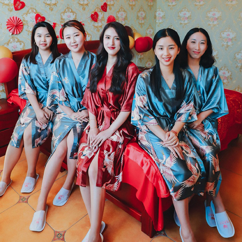 仙鹤睡衣女新娘晨袍伴娘团婚礼闺蜜趴仿真丝大码丝绸浴袍性感睡袍