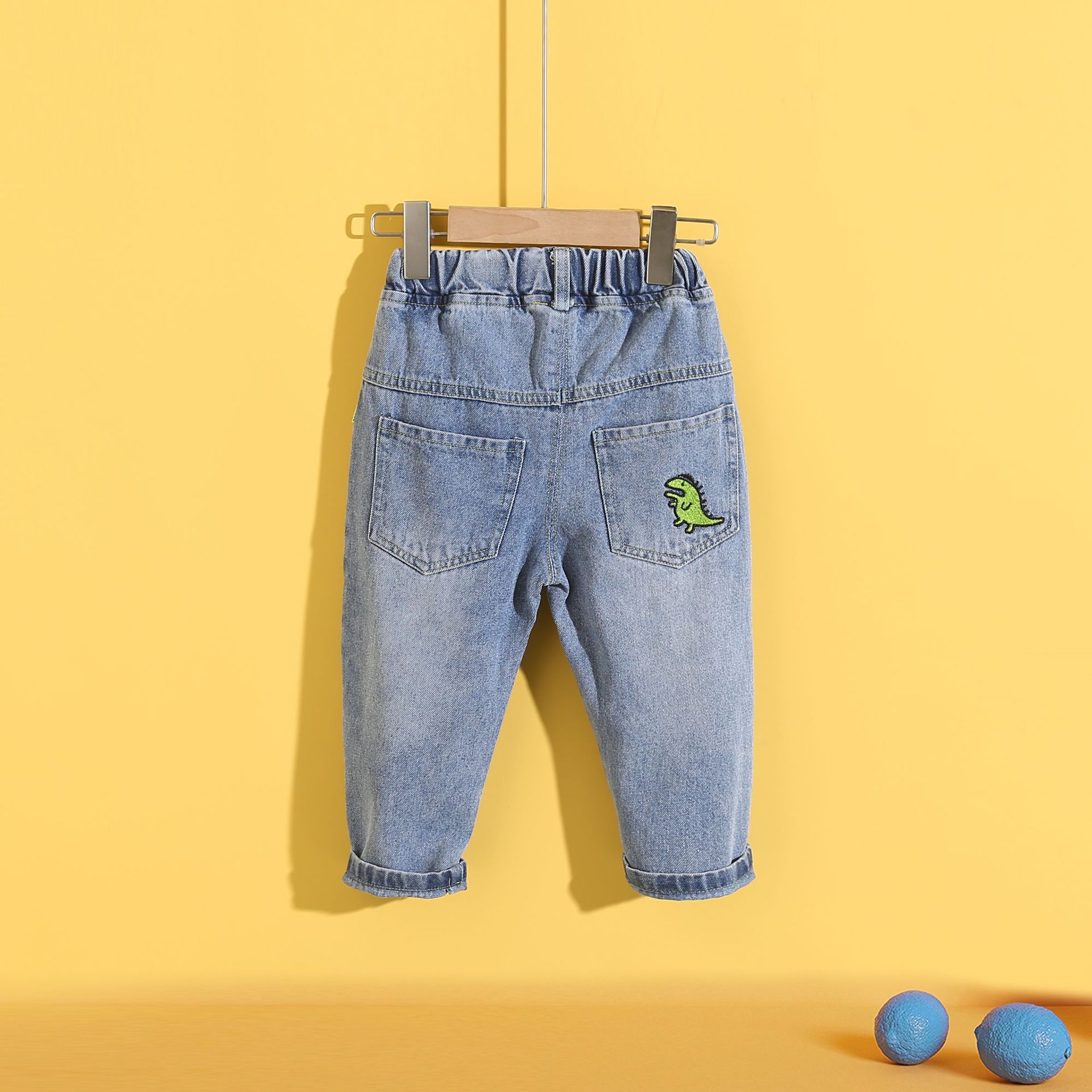 长裤小男孩恐龙裤子儿童潮男童牛仔裤浅色春天洋气中小童韩版休闲