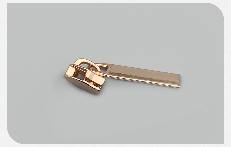 3#尼龙金属合金拉链头电白浅金现货 箱包家纺被套钱包手袋拉链头-阿里