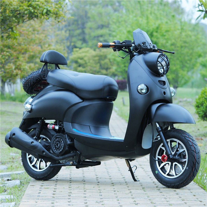 小龟王摩托车125cc燃油踏板车国四电喷可上牌男女小绵羊助力车