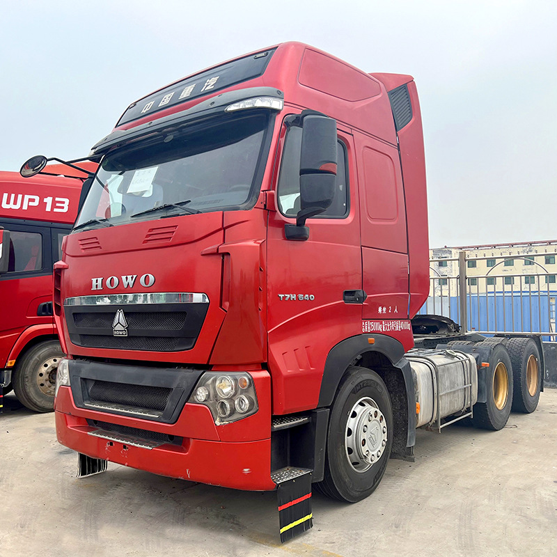 重汽豪沃6*4牵引车头出口 双驱半挂重型卡车 375马力半挂拖车头