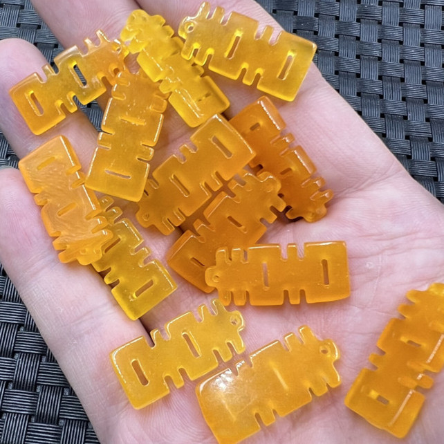 玉石挂件优化黄龙玉喜字挂件石英岩玉镂空喜吊坠耳环吊坠旗袍配件