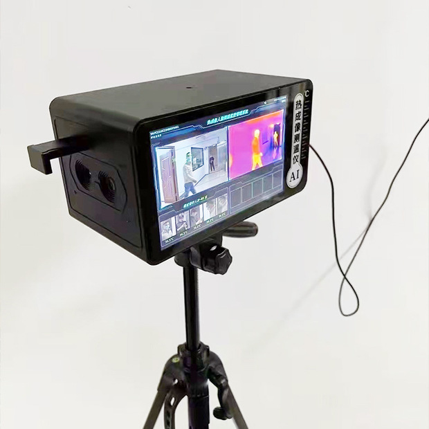 热成像测温仪远距离自动人脸识别防疫红外线机器人门口立式一体机