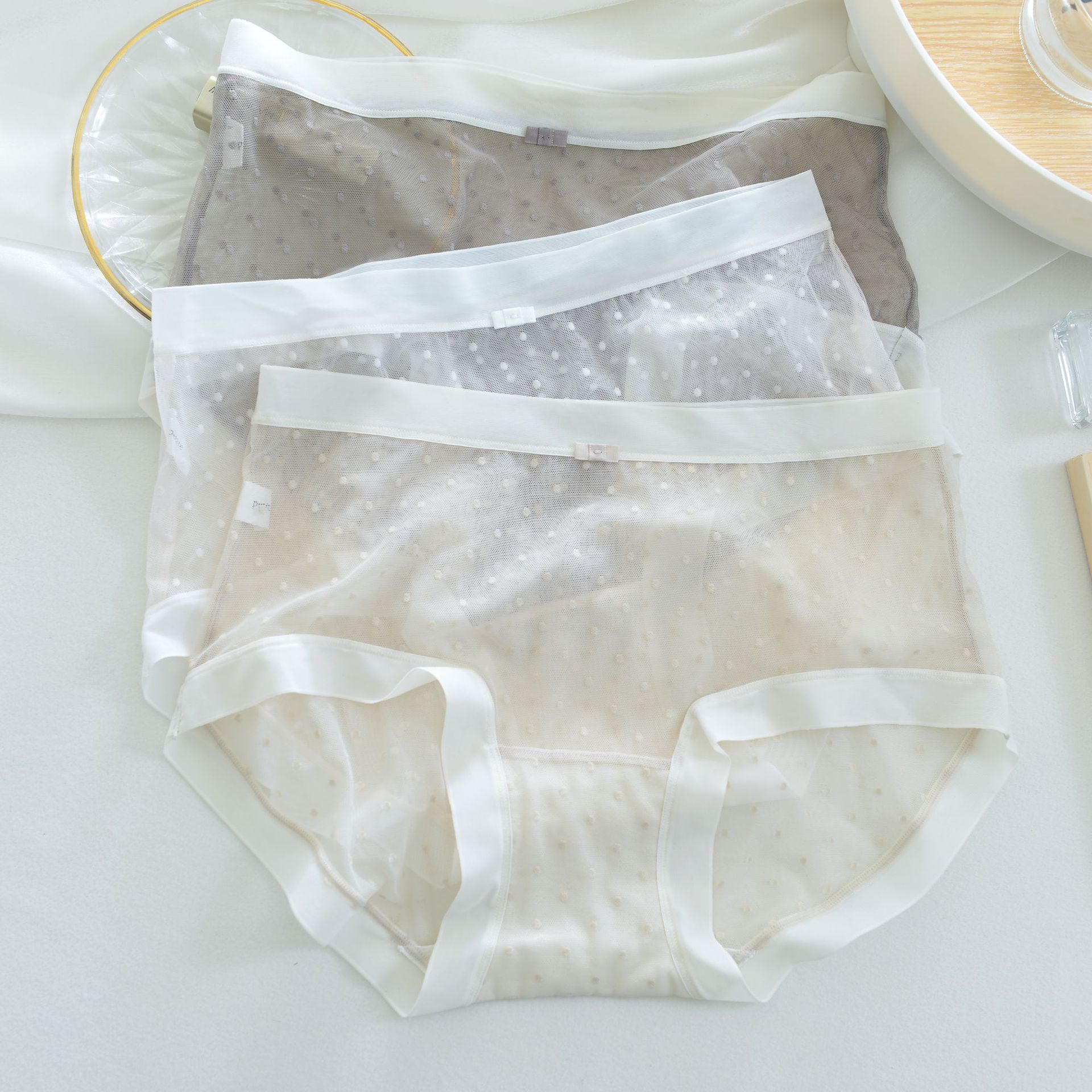 冰丝内裤女中腰无痕速干透气柔软舒适性感半透明夏季网纱三角短裤