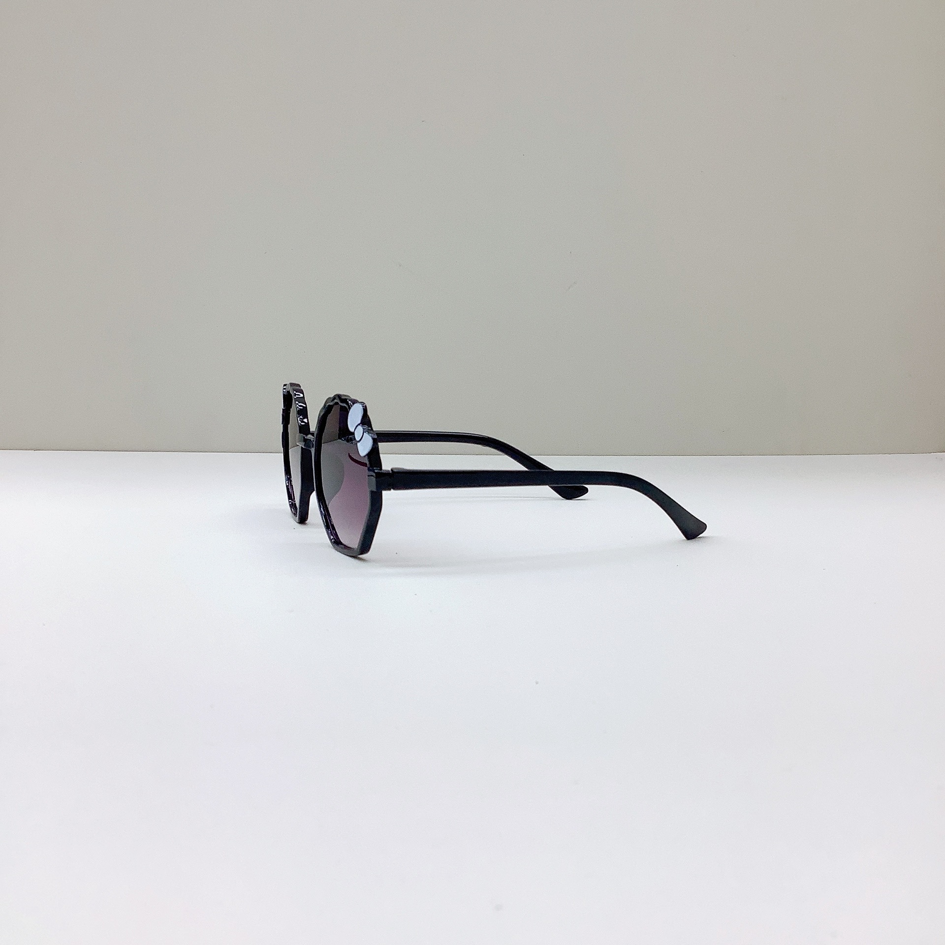 Fashion New Kids Sunglasses Travel Sun-Proof Bow Girl Cute Sunglasses UV Protection Boy Glasses
