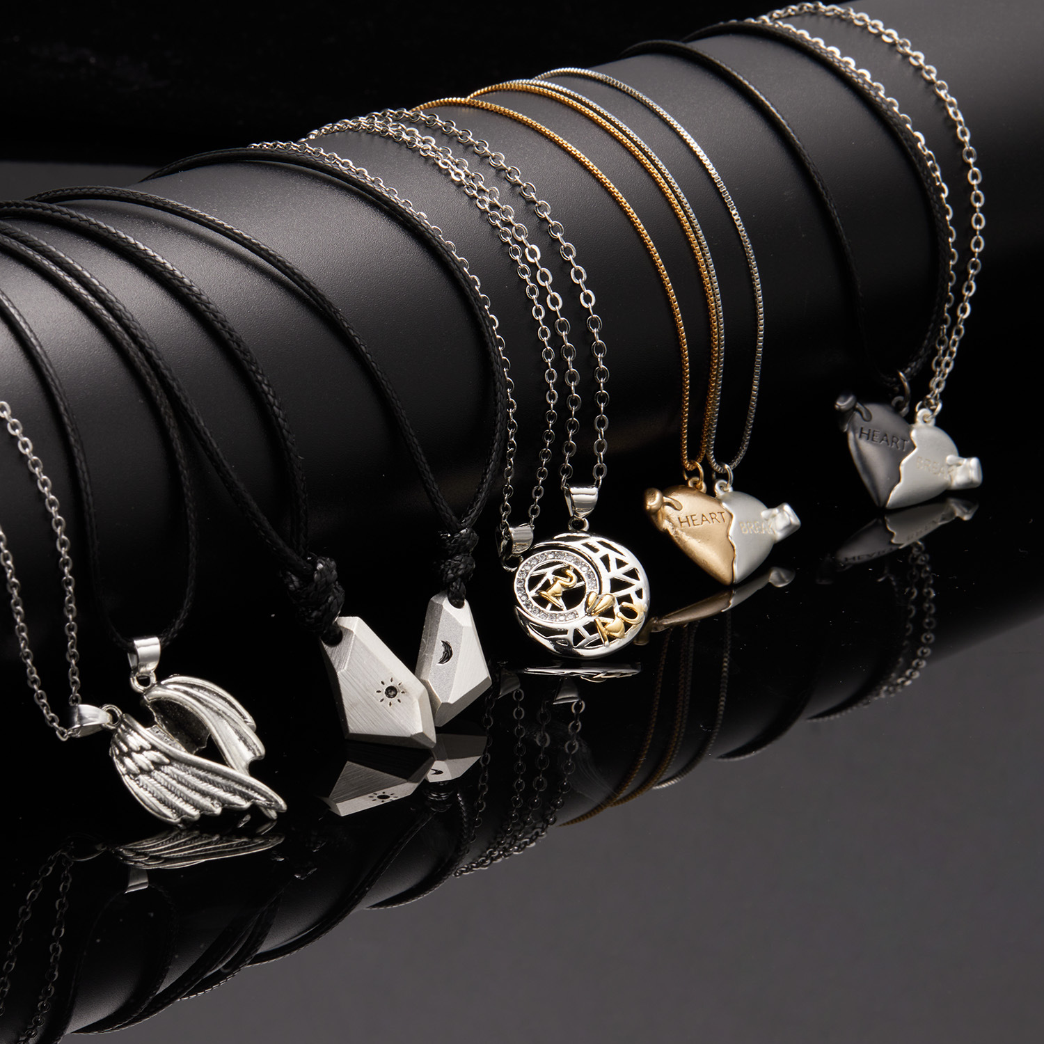 速卖通热销黑白许愿石拼接磁力磁石项链爱心情侣项链七夕节礼物