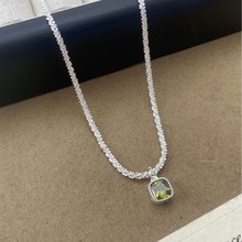 橄榄绿方形锆石吊坠项链女气质轻奢简约小巧精致高级感颈链锁骨链