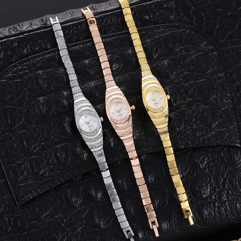 Exquisite Women's Bracelet Watch Snake-Shaped Small Dial Watch Women's Diamond Bracelet Watch Women's Wrist Watch Classic Style Watch