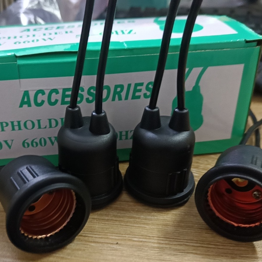 泰国外贸灯头 东南亚出口黑色防水灯头边贸灯头灯座e27螺纹灯头