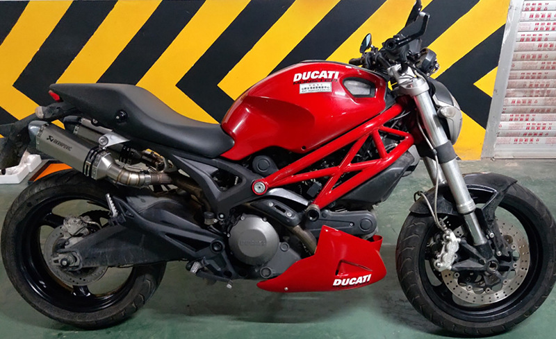 适用于摩托车跑车杜卡迪696 796 795 1100中段尾段排气管改装配件