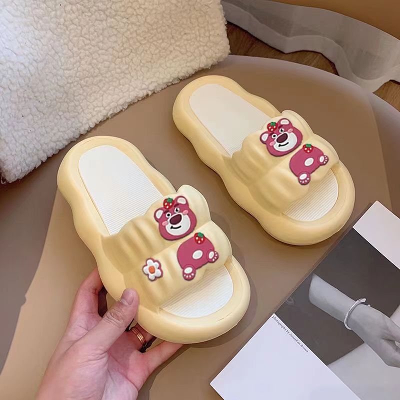 Women's Slippers Summer Internet Celebrity Home Shit Feeling Soft Bottom Slippers Cartoon Cute Outdoor Dormitory Sandals Wholesale