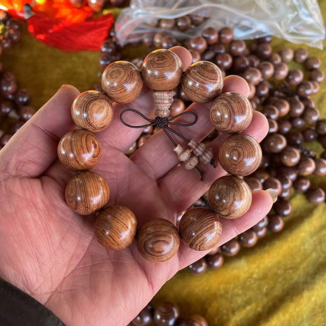 红酸枝丑牛把件老挝花梨木手把件 十二生肖小摆件红木文玩小挂件