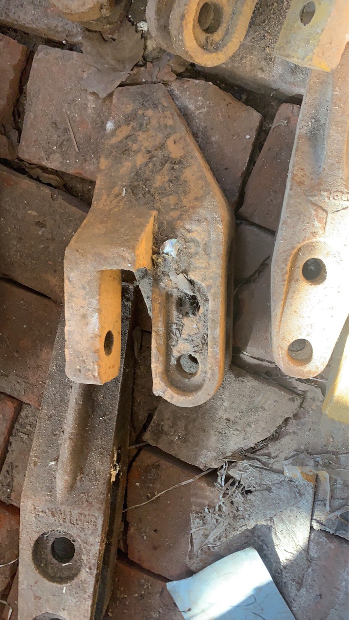 供应装载机斗齿铲牙 齿根套 耐/磨铲齿 装载机铲车配件 现货批发