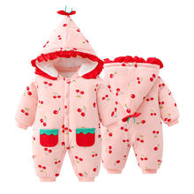 新生儿宝宝男女婴儿连体衣冬装夹棉加厚保暖网红可爱洋气外出棉袄