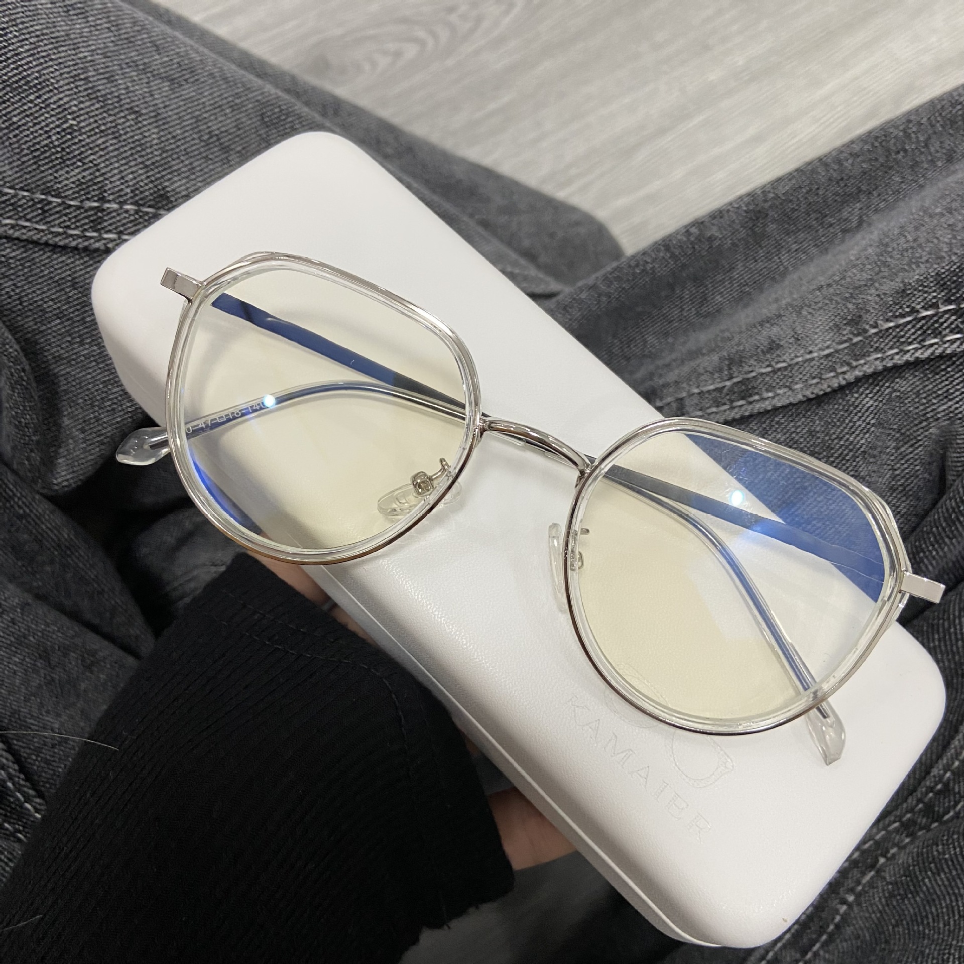 2021新款渐变画漆可爱防蓝光眼镜女简约圆形小框可配近视平光镜男