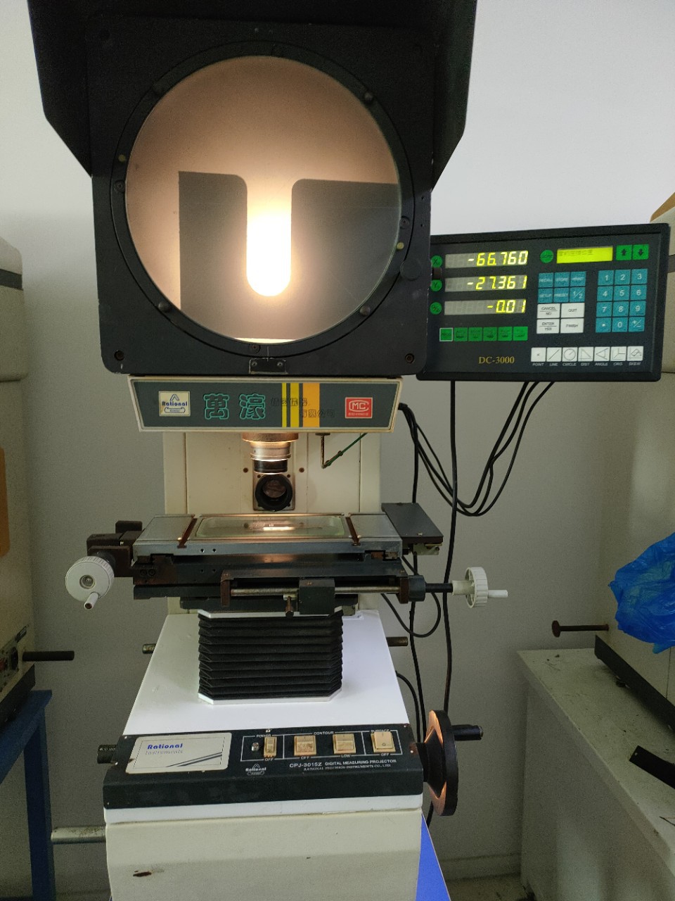 二手3015测量投影仪二手正向投影仪