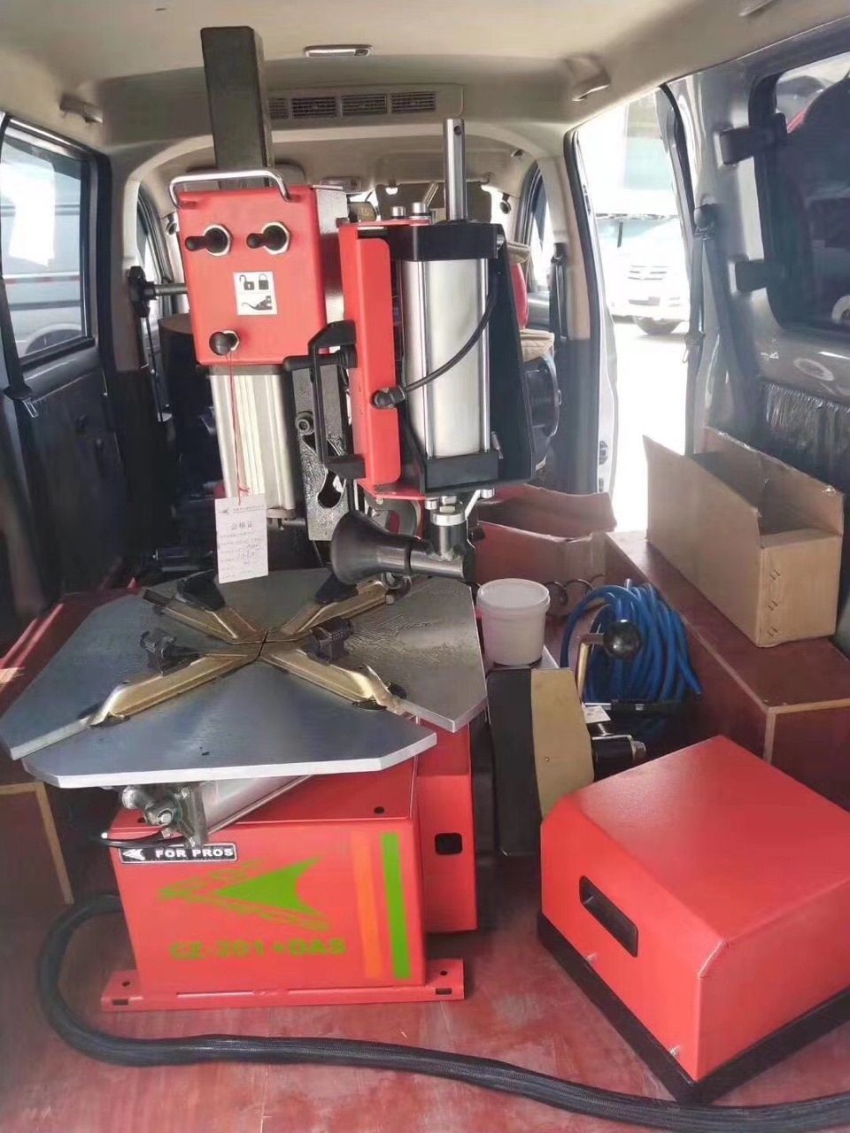 防爆胎车载扒胎机真空胎电动气动流动补胎车载面包车小型车扒胎机