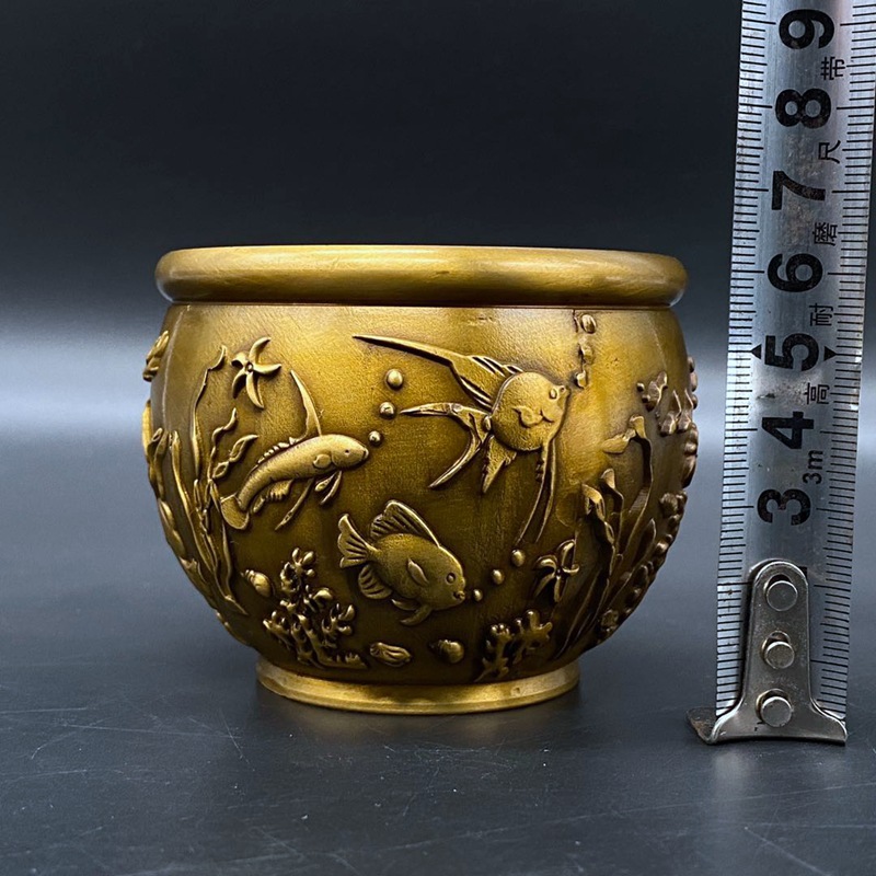 复古小铜罐子年年有余小鱼浮雕铜缸摆件烟灰缸圆形铜缸子笔洗