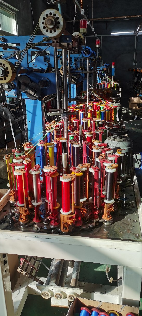 二手冠博高速编织机清仓处理300台8- 16-24-32-48锭