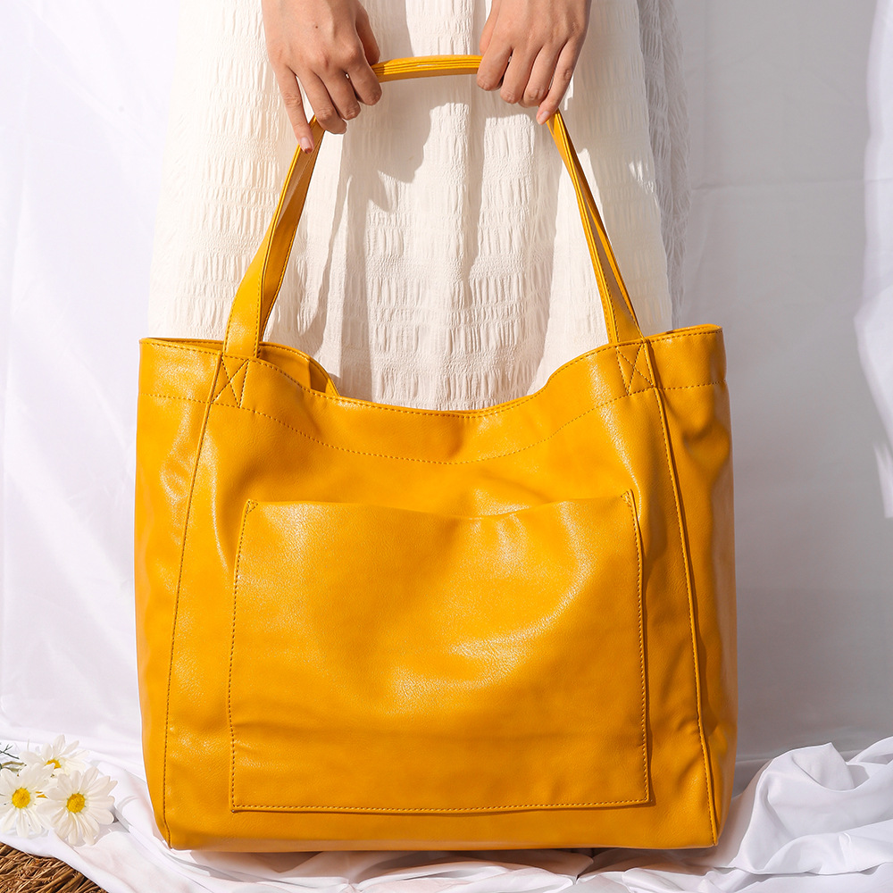 Soft Leather Hand Bill Shoulder Bag Oil Wax Pitot Bag