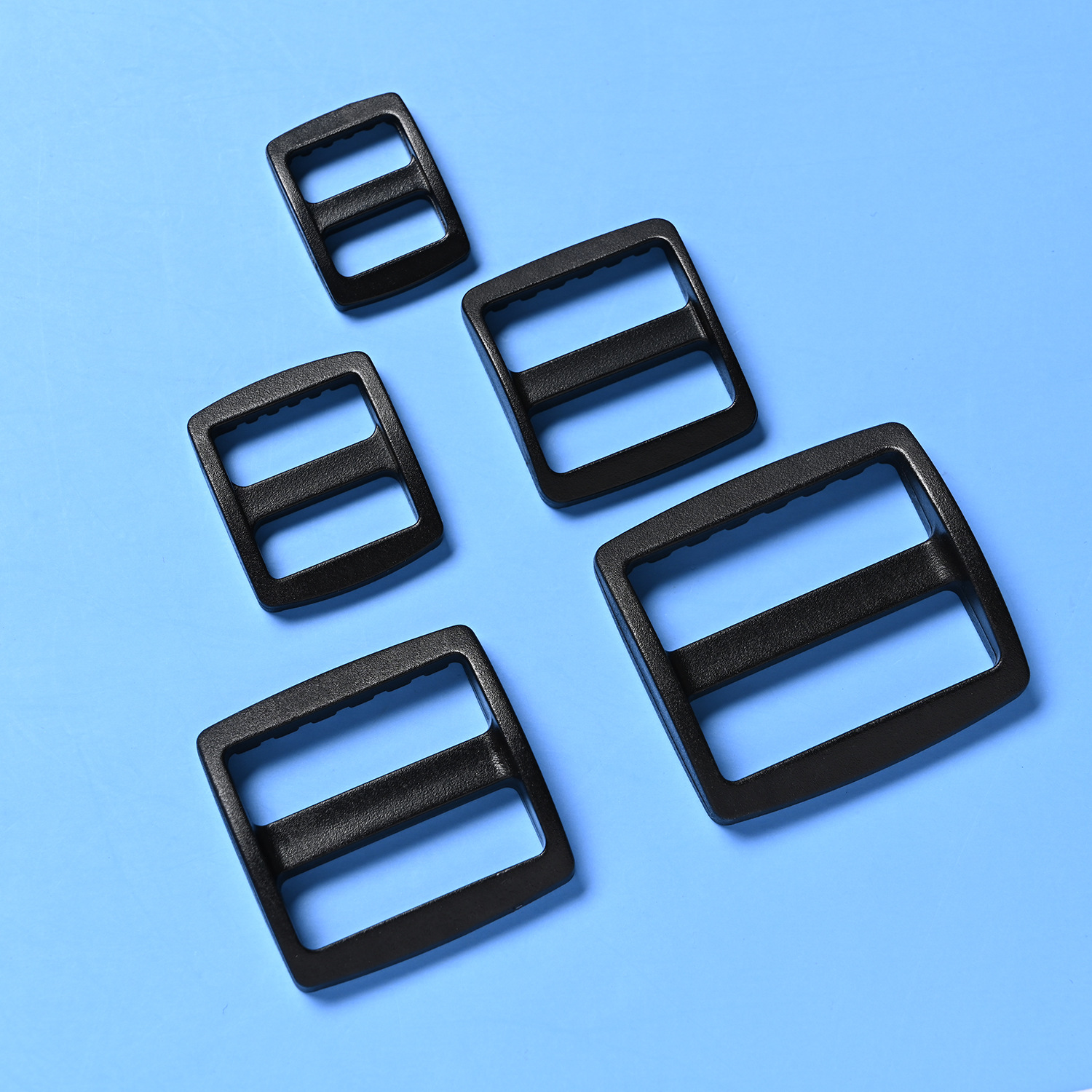 03成交6000个黑色塑料插扣 梅花卡扣箱包织带插扣子母腰包扣娄空插扣