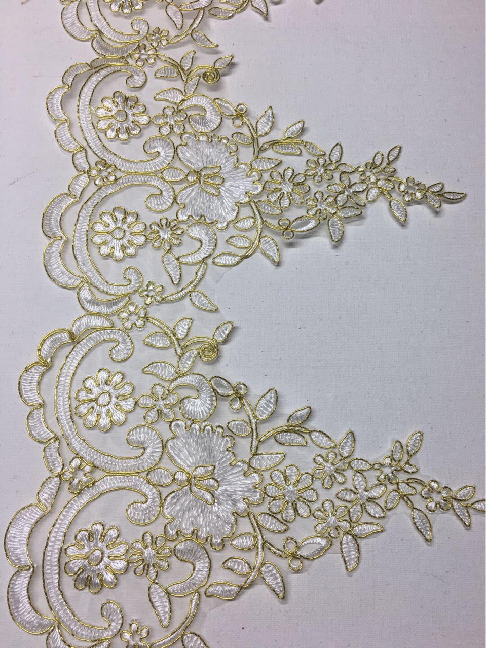 车骨蕾丝花边图片