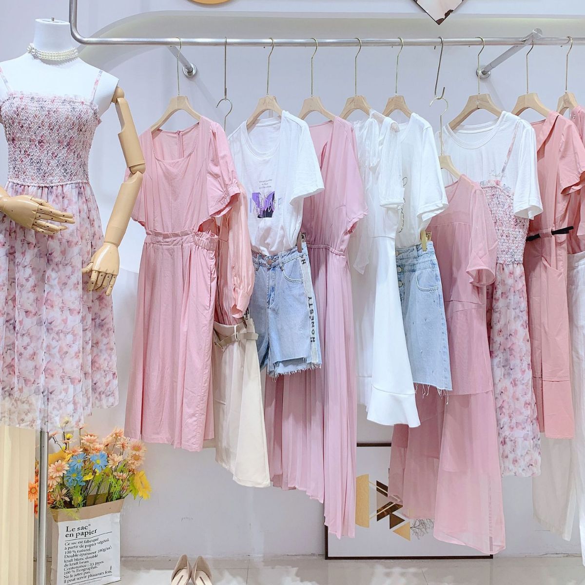 乐町茵曼爱依服森马商场撤柜品牌折扣女装连衣裙杂款一手货源批发