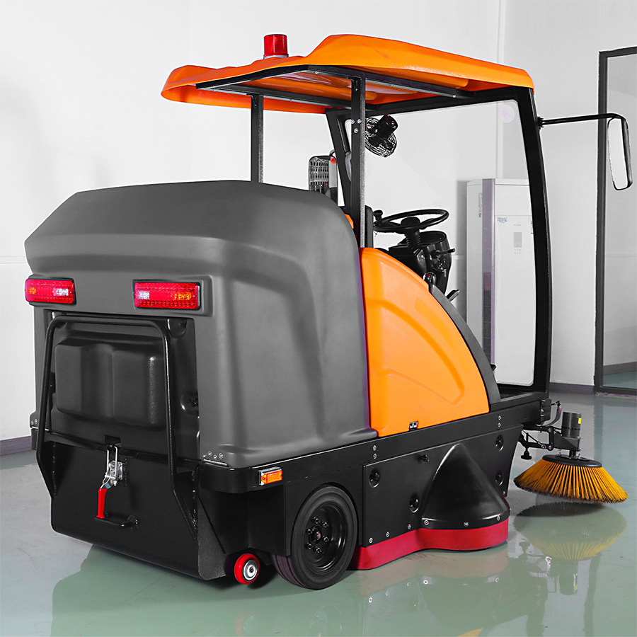 学校酒店大堂清洗扫地车 厂房车间小区电动扫地洗地车 驾驶式清扫