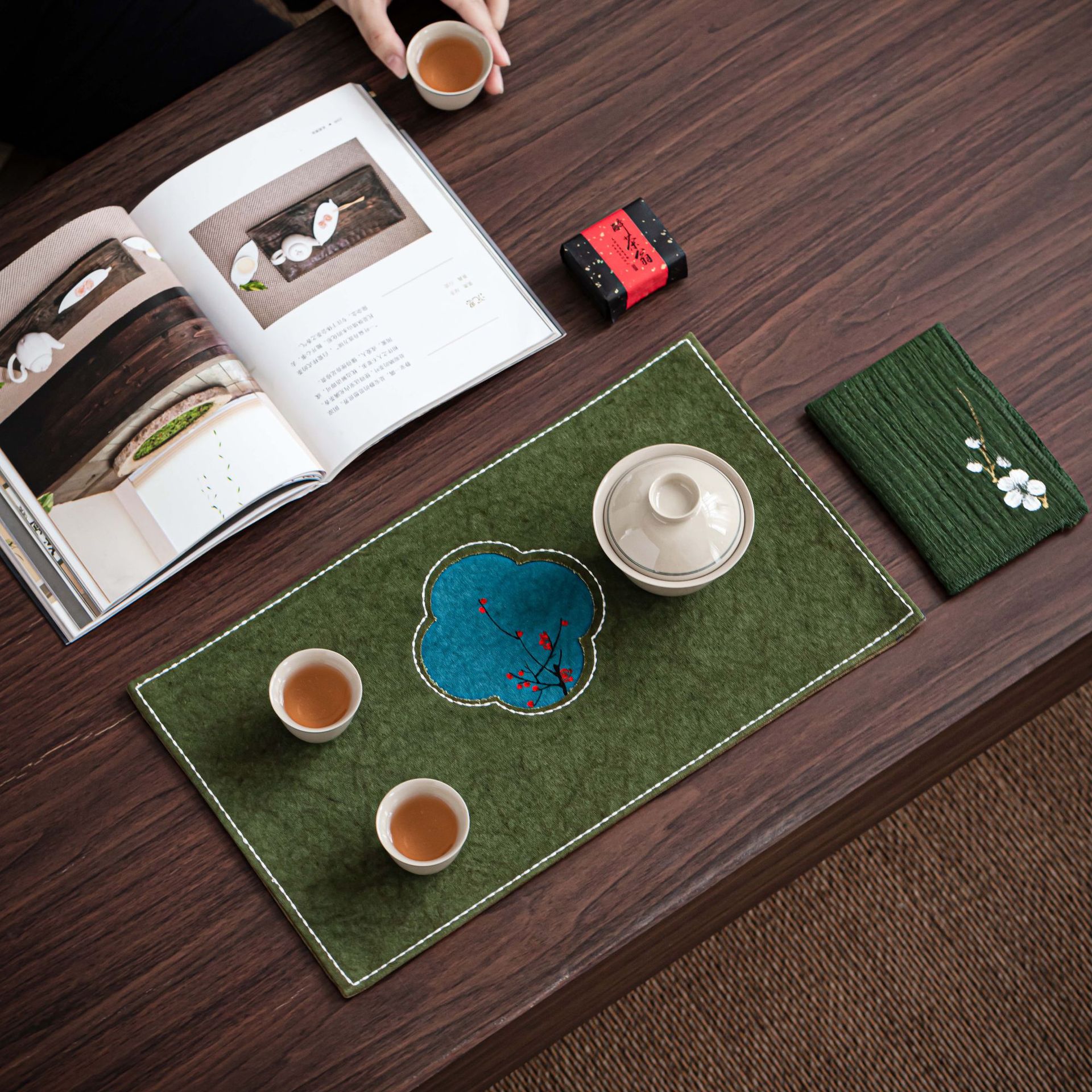 新中式茶席手绘古窗干泡台禅意扎染茶席桌旗简约艺术茶桌绣花