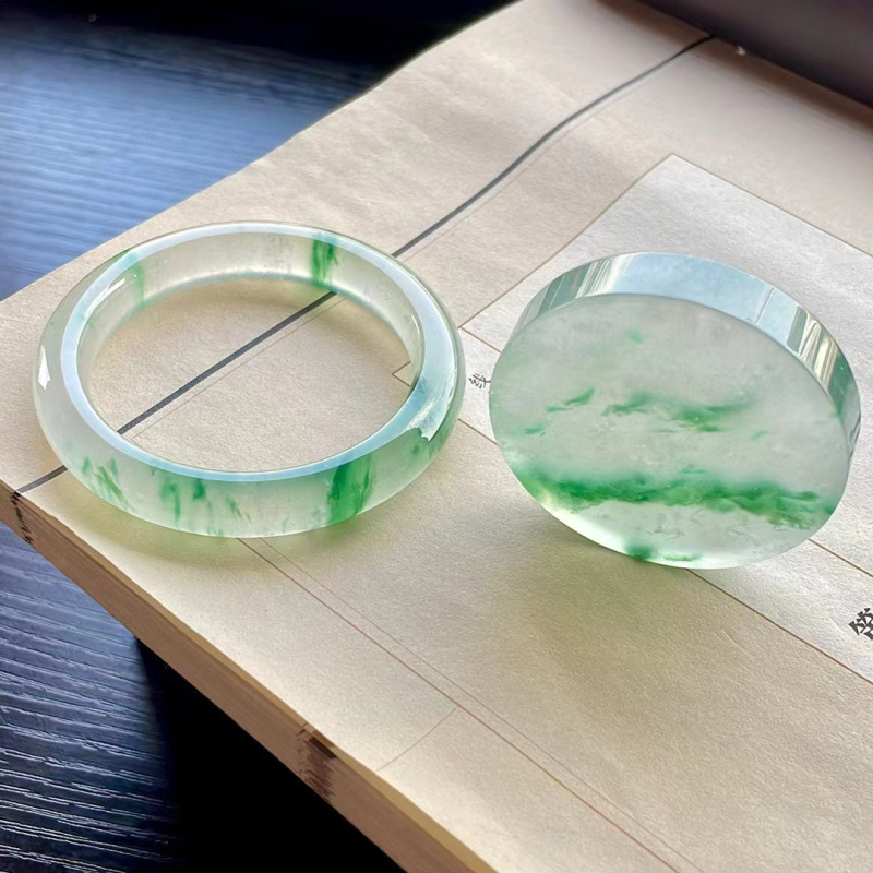 高冰种阳绿飘花翡翠手镯子缅甸天然a货正圈圆条玉镯芯正品证书女