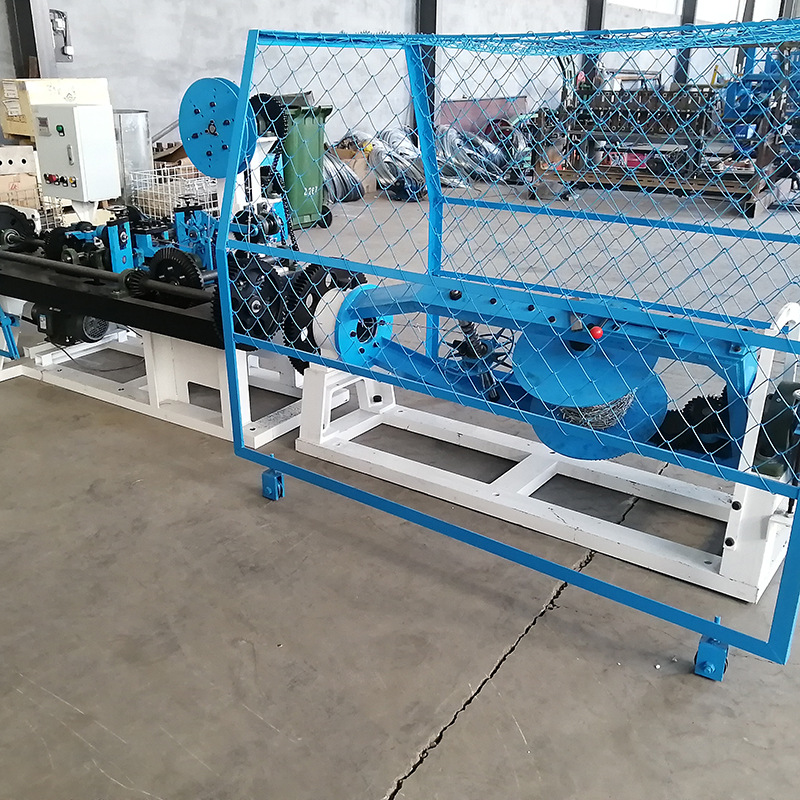 刺绳机防护刺网机器 数控勾花网刺绳机械 军事防护网生产设备