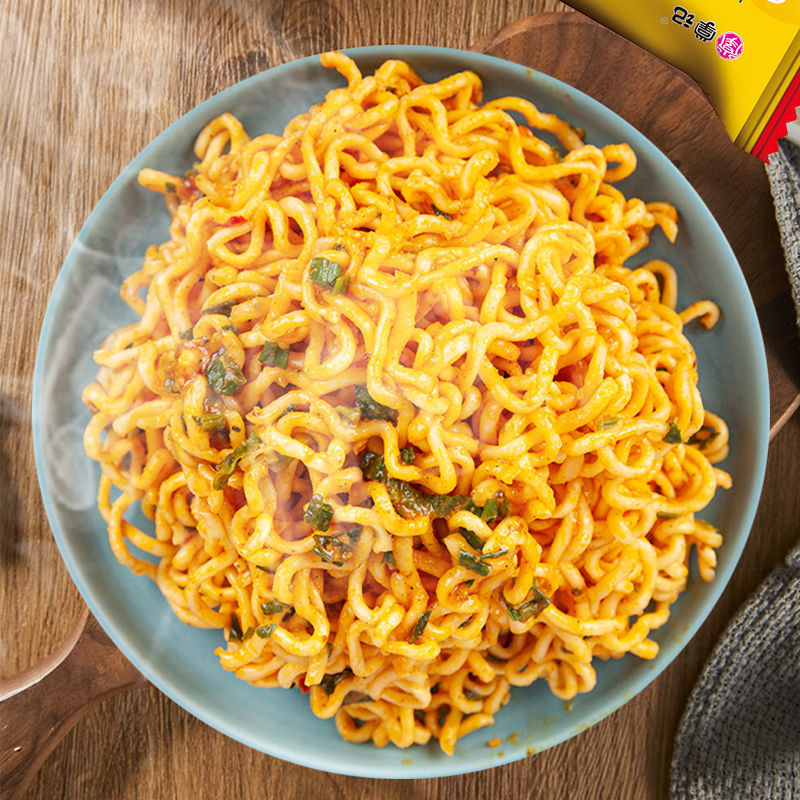 网红 咸蛋黄拌面火鸡面108g/袋休闲夜宵速食泡面重庆小面批发包邮